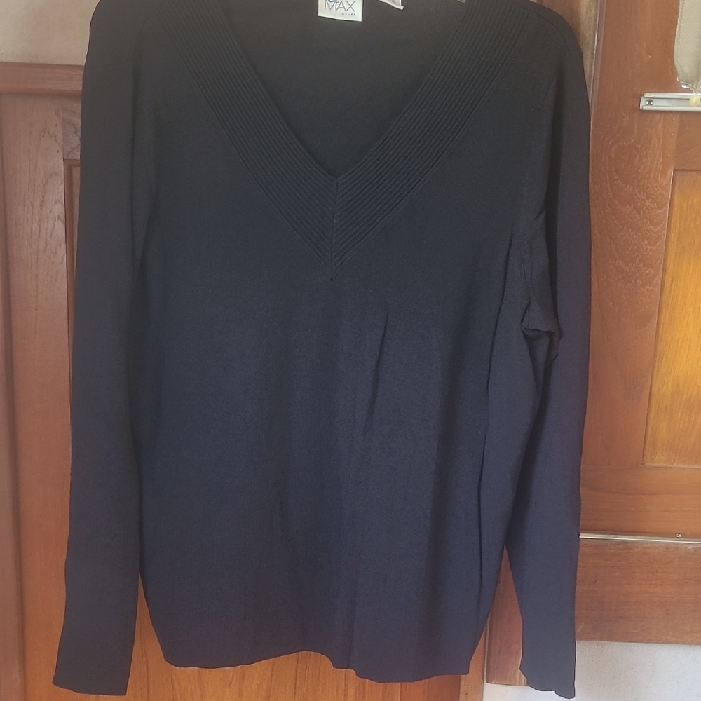 Madison & Max Black V-Neck Sweater